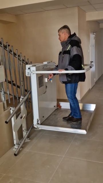 Монтаж наклонного подъемника INVA 350 (БК 350) г. Кисловодск СОШ смотреть онлайн