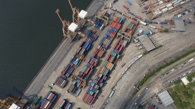 456206_Containers_Shipping Containers_3840x2160 смотреть онлайн