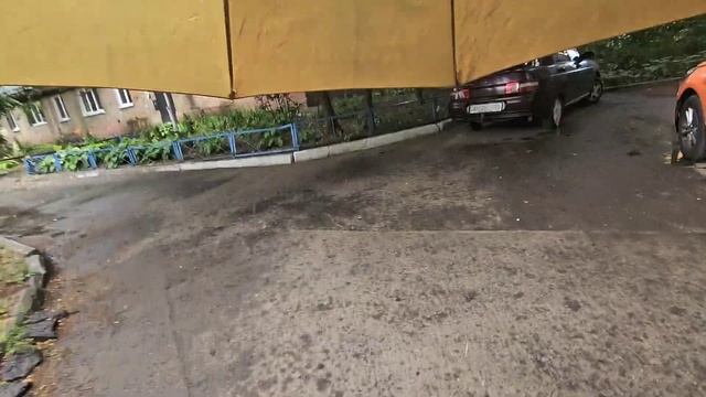 Днепр ‼️РАЗБИЛА !!💥Ямы💩Вечерний город 🌃25.06.2024. смотреть онлайн