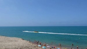 Пляж в Николаевке полон народу.  Набережная Николаевки забита отдыхающими