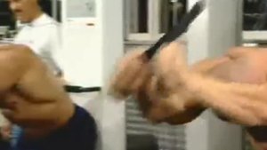 Разгибание рук на верхнем блоке стоя упражнения бодибилдинг