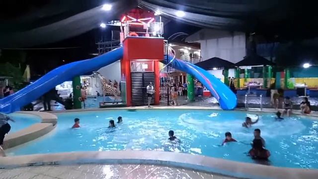 NIGHT SWIMMING AT SUNWIND смотреть онлайн