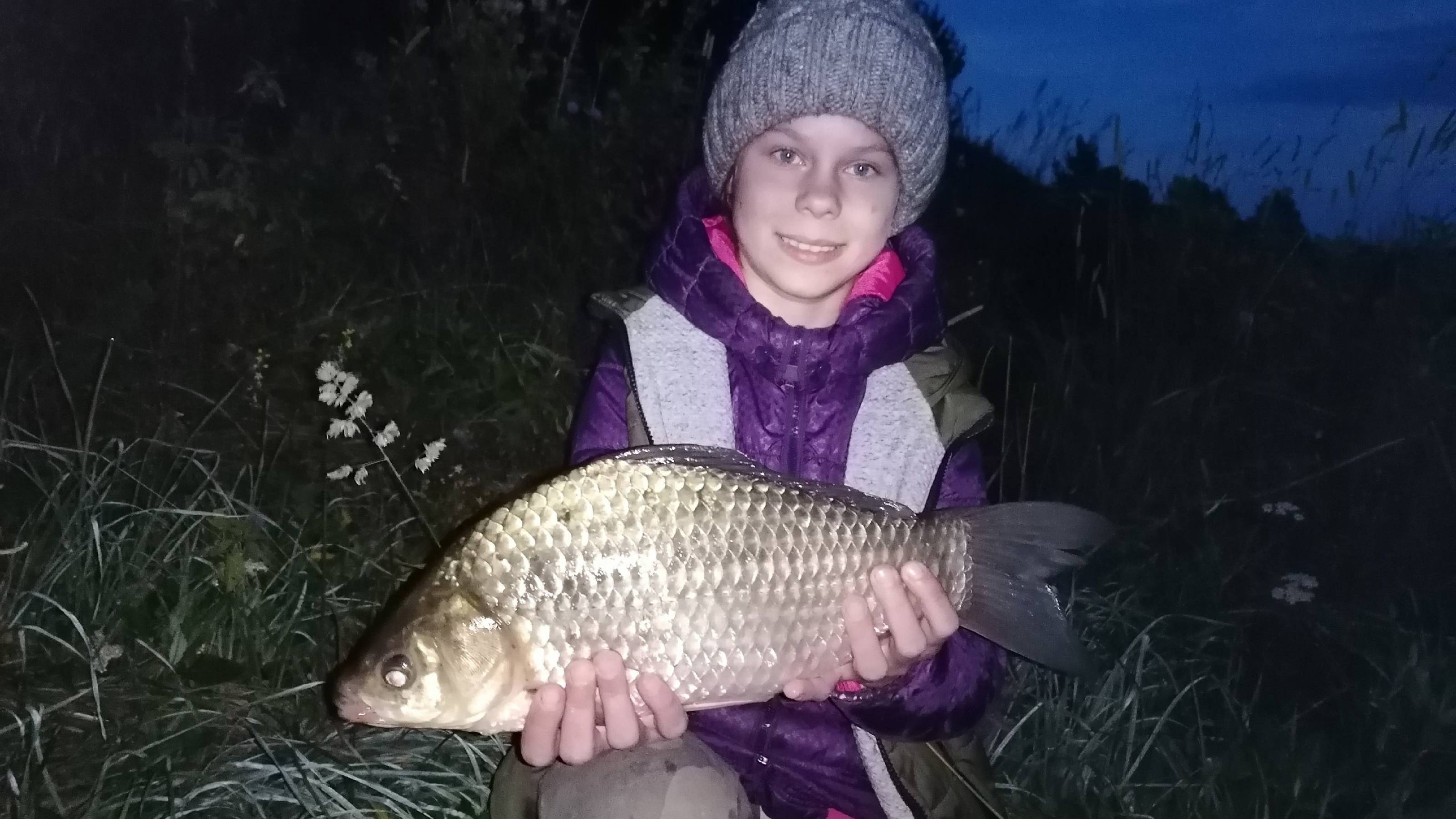 Вечерний КАРАСЬ! Думали уедем пустые! #рыбалка #fishing #ловлякарася #карась