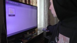Как с телефона на телевизоре просматривать паки по USB?