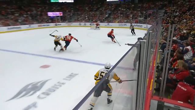 Penguins' Bryan Rust Swats At Pass From Sidney Crosby for Sick One-Handed Finish