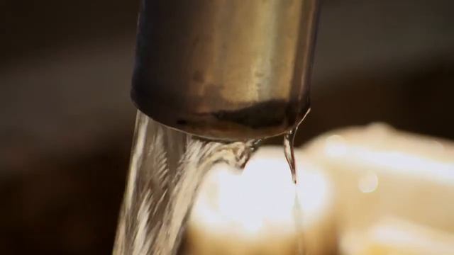 Clean Water in Nuba - Turn on the Tap смотреть онлайн