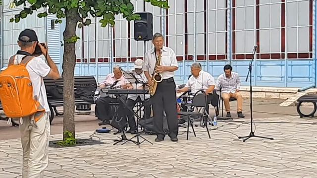 Курортный вечер в парке Цветник Джаз группа Опус 09 08 2020 смотреть онлайн