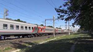 Электровоз ЭП1М-681 с поездом №432 Киров/Нижний Новгород — Адлер