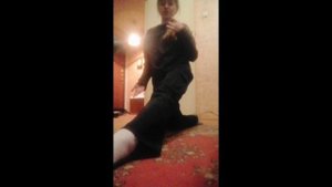 сегодня я показываю как садиться на шпагат