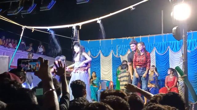 yenni yenni yellow....cool song💞💞💞💞💞🎉🎉🎉 смотреть онлайн