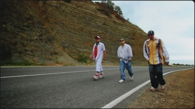 Bad Balance feat. Шмель - Летняя История (Official Video) смотреть онлайн