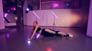 Strip Dance | Женственный танец | Студия танцев The Bat | Танцы СПб