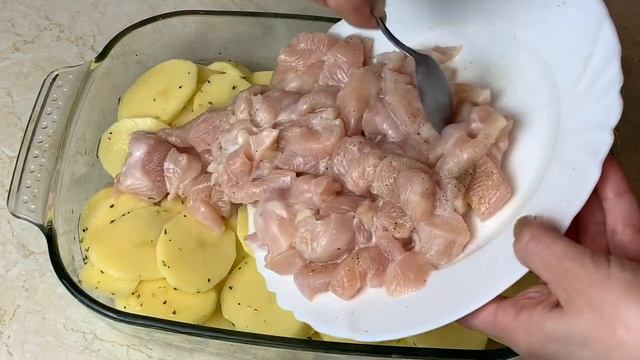 Самый ДОСТУПНЫЙ и ПРОСТОЙ рецепт! Вкуснейшая Картофельная запеканка с...!