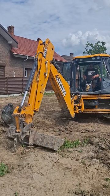 ЛУЧШАЯ работа в мире❗#трактор #jcb #tractor #работа #стройка #топ #приколы #быстро #рекомендации смотреть онлайн