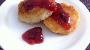Сырники с овсяными хлопьями и корицей
