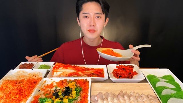 SUB) 한식먹방 보쌈에 매콤매콤 비빔면, 김장 김치, 볶음밥 Korean Foods  Bossam, Kimchi, Bibimmyeon, Bokkeumbap Mukbang ASM