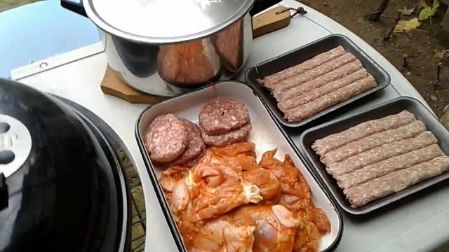 BBQ Weber 57 cm смотреть онлайн