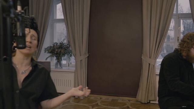 Padre & Tania She - Volver