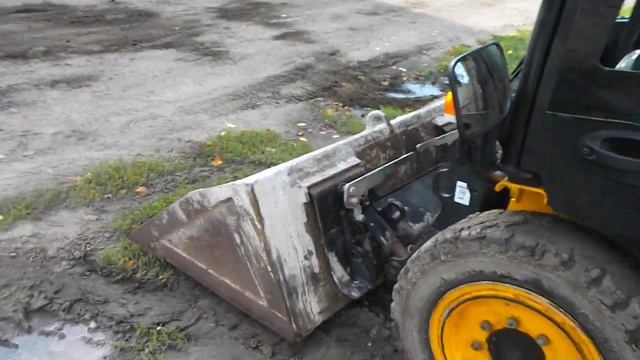 Обзор мини погрузчика JCB 180W. Плюсы и минусы модели. смотреть онлайн