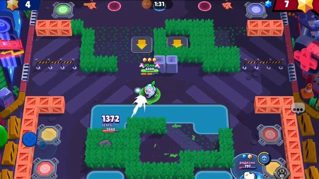 Юля лежит под одеялом и играет в brawl Stars 3 часть смотреть онлайн