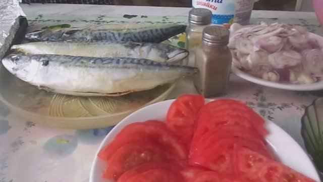Самая вкусная Фаршированная Скумбрия Горячего Копчения с картофелем и зеленью за 40 минут
