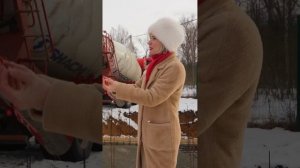 Заливаем дно бассейна бассейн из несъемной опалубки