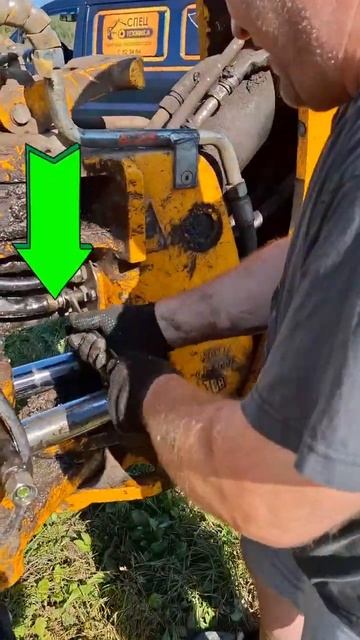 ❓Где у JCB САМЫЕ ПРОБЛЕМНЫЕ шланги? #трактор #jcb #ремонт #спецтехника #стройка #экскаватор #авто смотреть онлайн