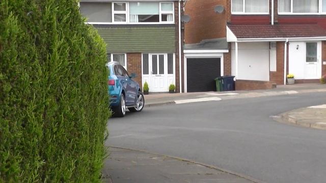 2016 Audi Q3 S Line Plus Quattro TDi Driving in Street смотреть онлайн