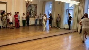 Резюме открытого урока по сальса Нью-Йорк в студии La Pantera MAMBO! Елена Евграфова и Олег Моралес