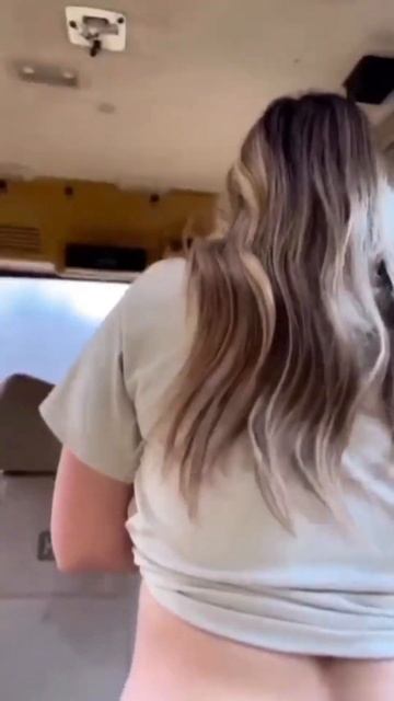 Полюбила траХтер по-настоящему#tractor #трактор #jcb #приколы #юмор #любовь #спецтехника #шутки смотреть онлайн