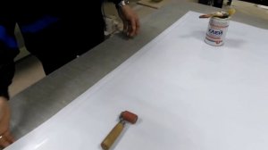 Обработка края баннера после печати.