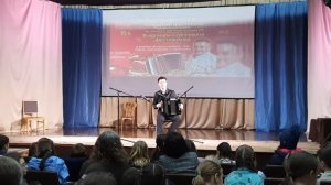 Захар Небогатиков. С. Сметанин "Раз в полоску Маша жала". Преп.А. Бондарев.