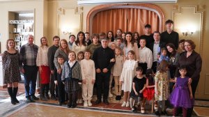 Смотрим с детьми из приюта фильм "Зелёные цепочки".