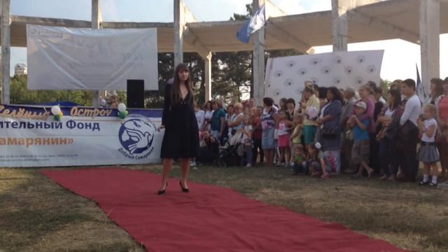 Любовь Паук. Платья и украшения. Парк Победы 01.09.2013 смотреть онлайн