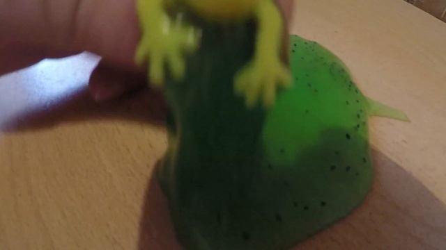 Лягушечья игровая слизь / Frog gaming slime смотреть онлайн