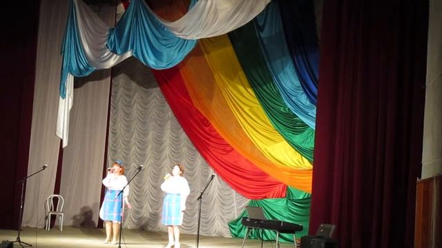 Песня"А в глазах твоих небо синее".The song "And in your eyes the sky is blue" смотреть онлайн