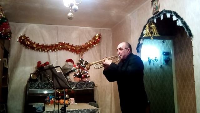 Исполняет Артур Оганов