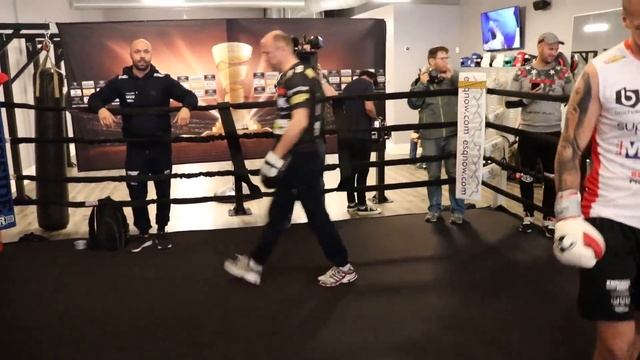 "Głowka" Głowacki: MOCNY POWER - trening medialny w Chicago #GlowackiVlasov смотреть онлайн