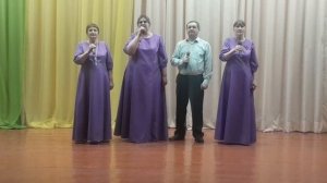Вокальная группа "Сибирская Раздолье "   Не забый наш май  автор слов и музык Владислав Селищев