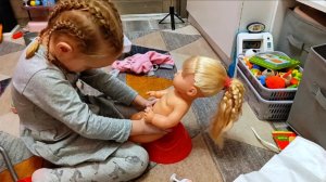 Маленькая мама: Милана заботится о Еве и Луне. #дети #родители #игрыдлядетей #пупсикЕва #пупсикЛуна