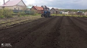 МТЗ 82.1 пашет огород. 2022 Вспашка фрезой...