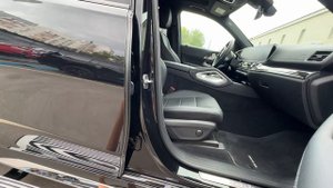 Mercedes GLS - установка электрических выдвижных порогов и бесштыревых доводчиков