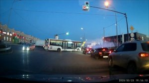 Штраф за нарушение правил проезда перекрестков в 2025 году