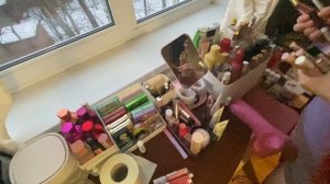 РАСКЛАДЫВАЮ КОСМЕТИКУ И ГОВОРЮ ШЕПОТОМ - РАЗНЫЕ ЗВУКИ АСМР