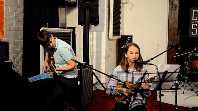 Адель Дубова - Авторская смотреть онлайн