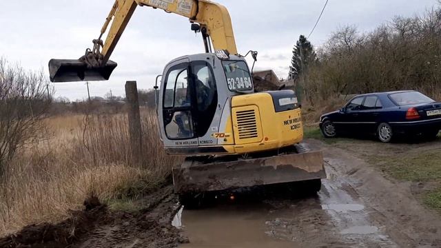 Расчистка дороги в СНТ гусеничным экскаватором смотреть онлайн