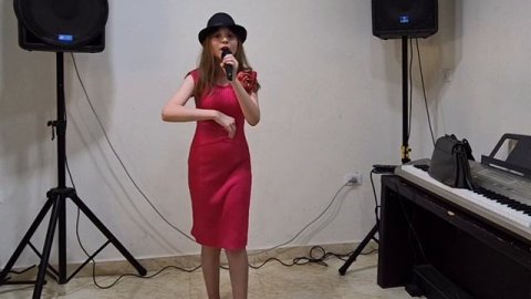 Весна идет... Майя.10лет.mp4