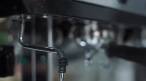Сочетание эстетики кофемашин и успокаивающее пение утренних птиц в лесу после дождя!