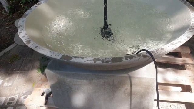 фонтан садовый, поилка для птиц. смотреть онлайн