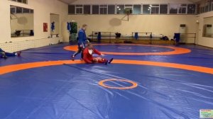 Боковая подсечка под выставленную ногу